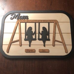 ‘Mom' Wooden Swing Plaque